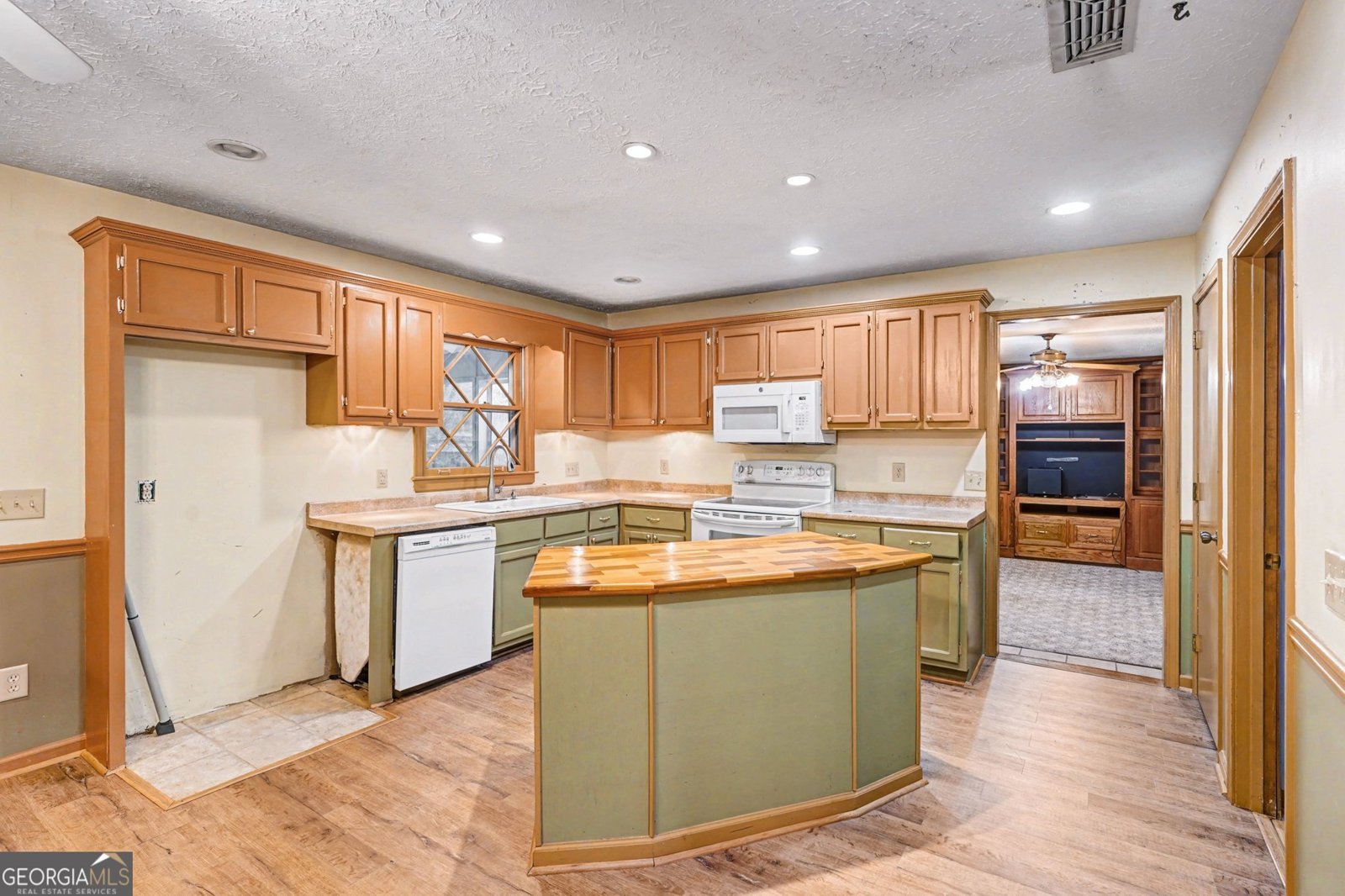 1590 Colonial South Drive Conyers - Photo 12