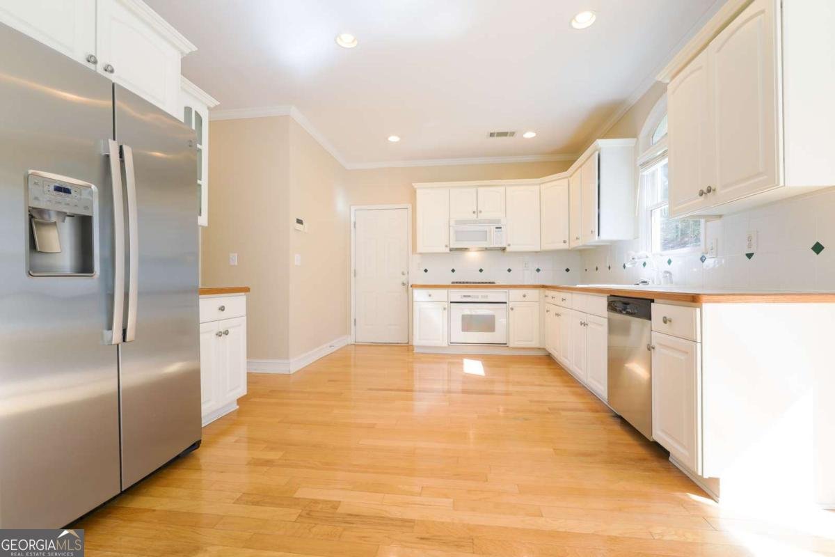 1990 Silverstone Drive Lawrenceville - Photo 19