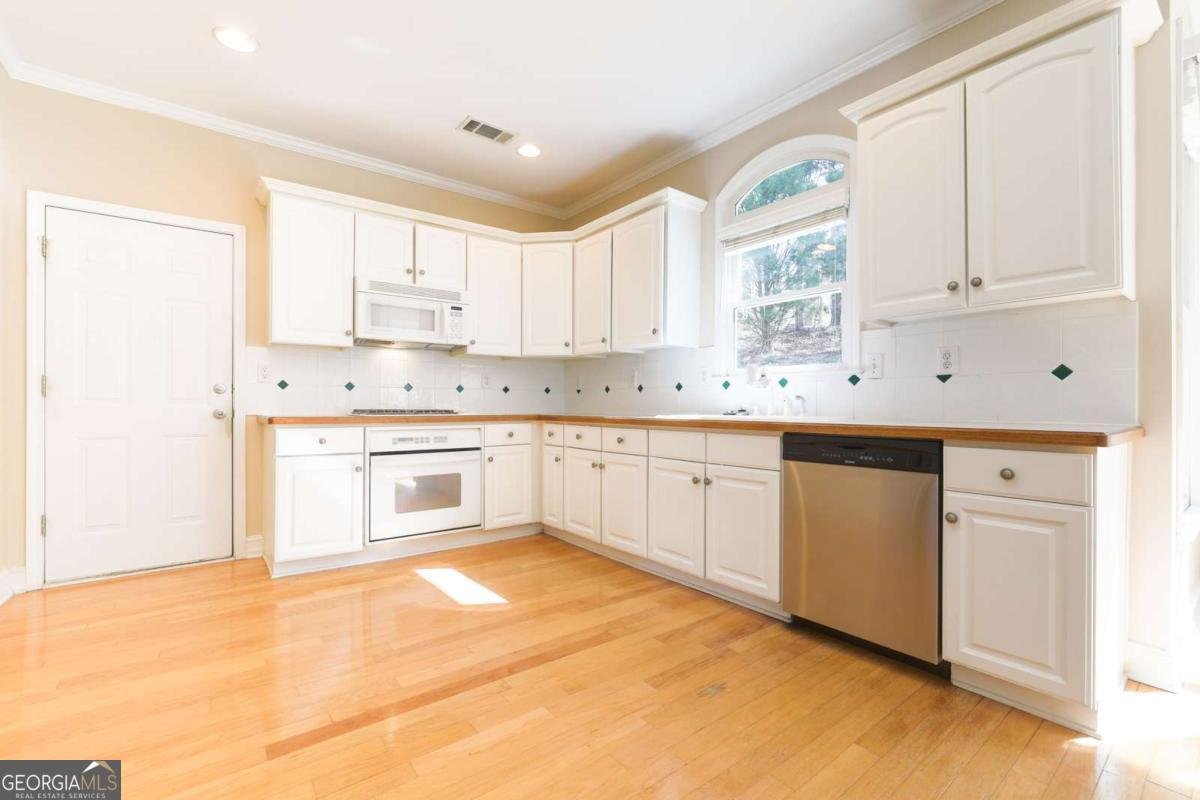 1990 Silverstone Drive Lawrenceville - Photo 20