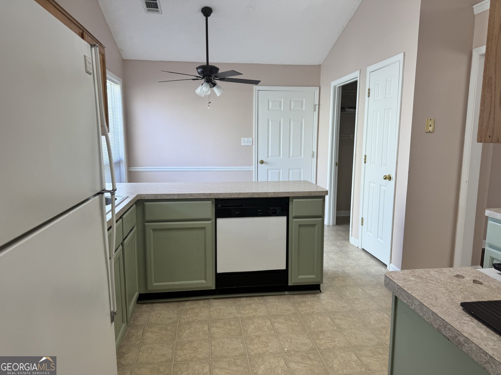 2925 Camelot Woods Drive Lawrenceville - Photo 10