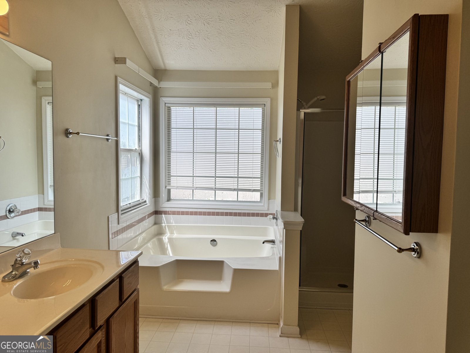 2925 Camelot Woods Drive Lawrenceville - Photo 21