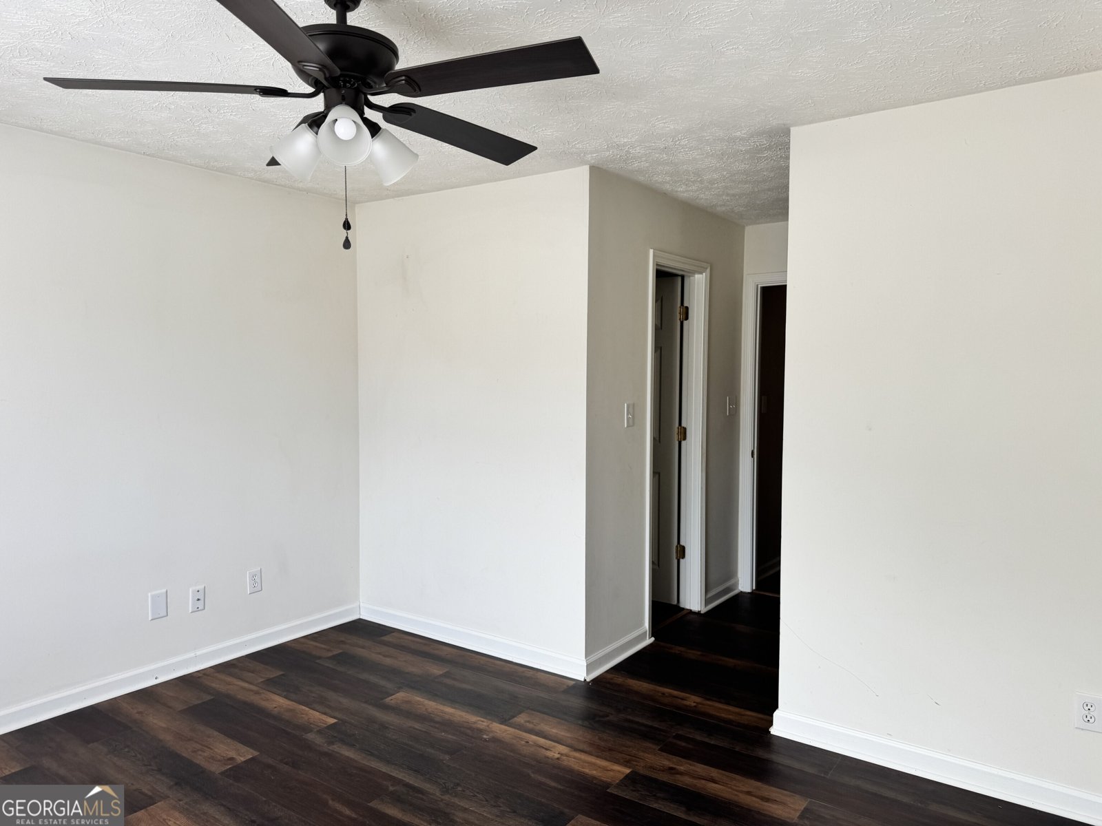 2925 Camelot Woods Drive Lawrenceville - Photo 32