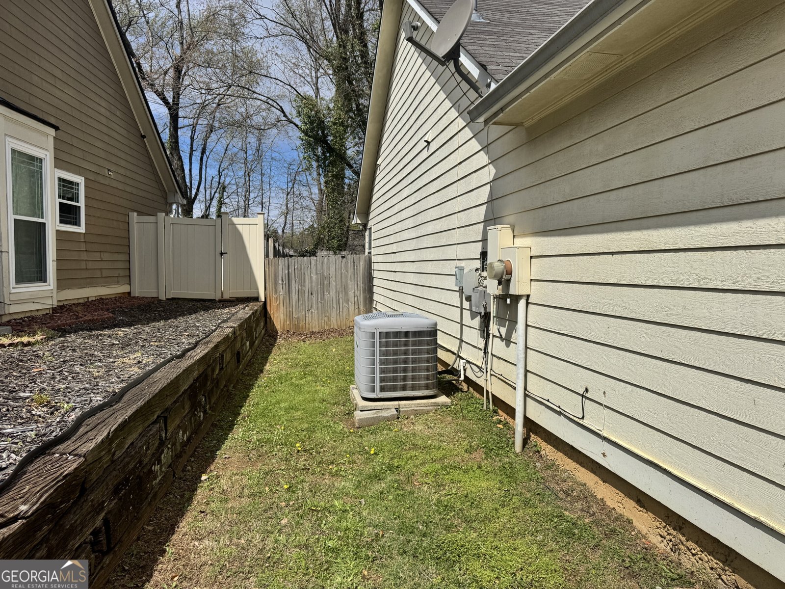 2925 Camelot Woods Drive Lawrenceville - Photo 54