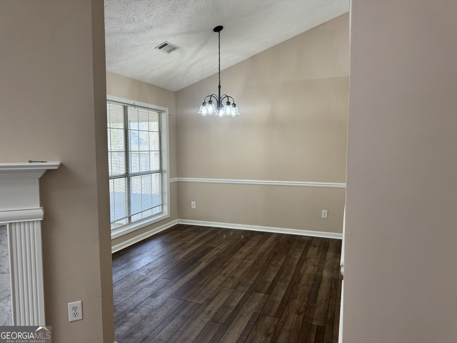 2925 Camelot Woods Drive Lawrenceville - Photo 7