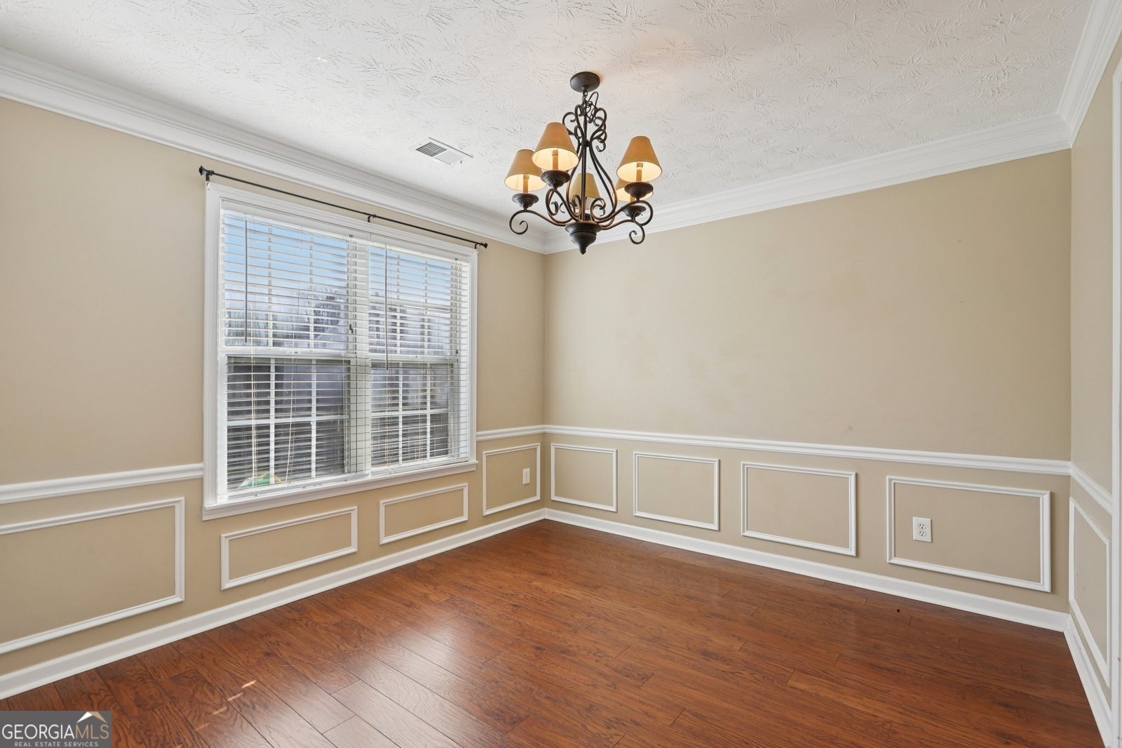 521 Red Tip Court Loganville - Photo 13