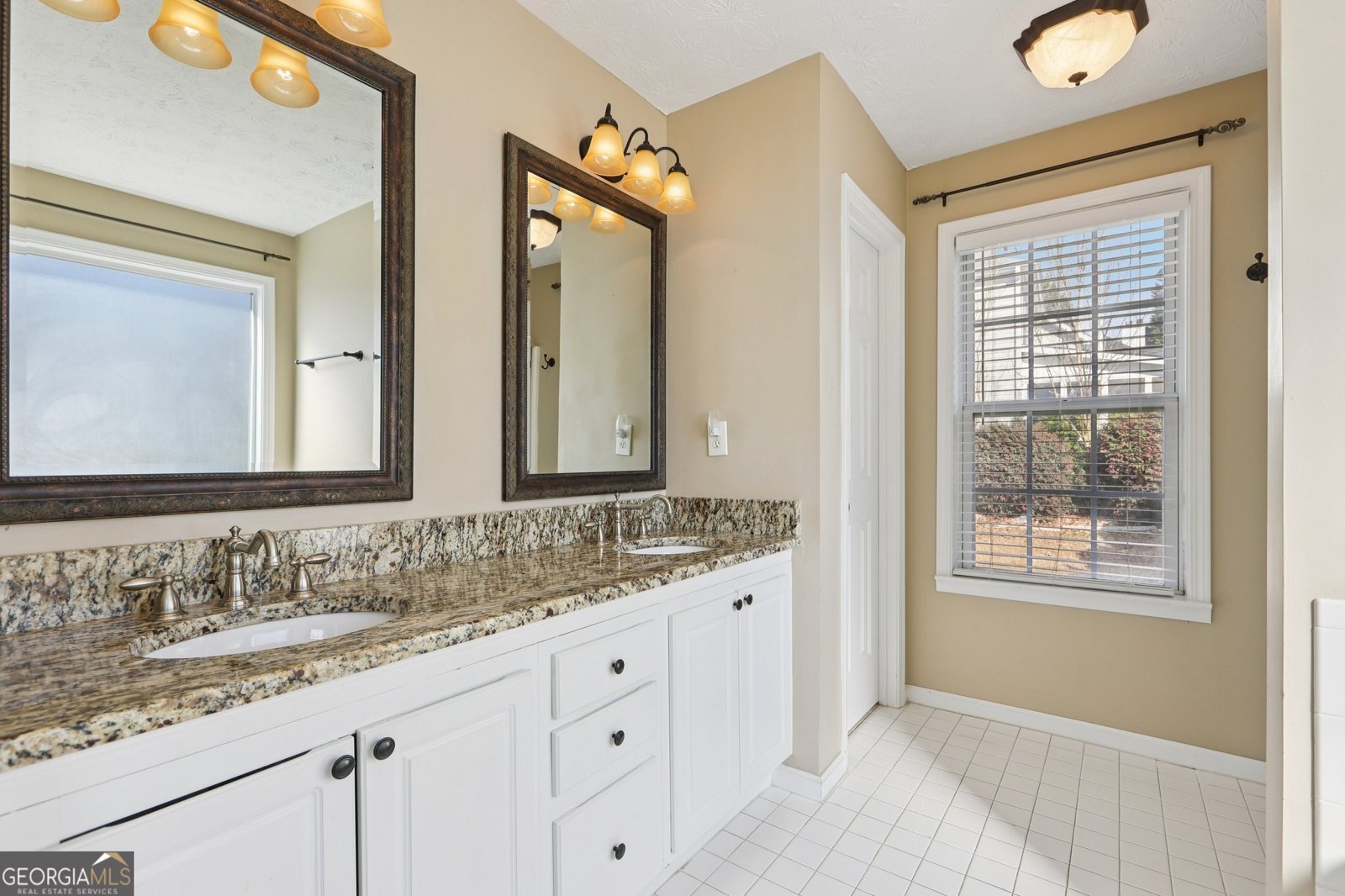 521 Red Tip Court Loganville - Photo 18