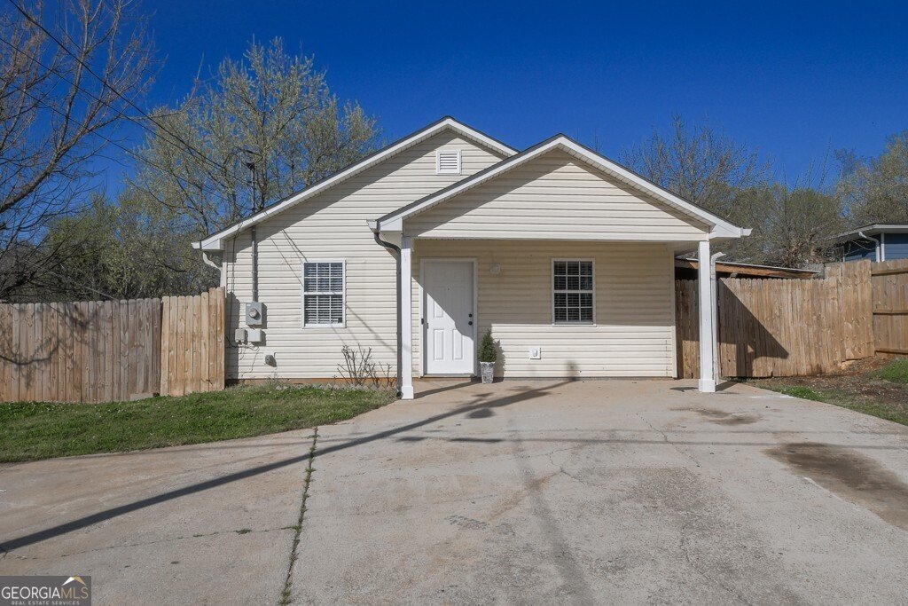 1089 Travis Road Gainesville - Photo 1