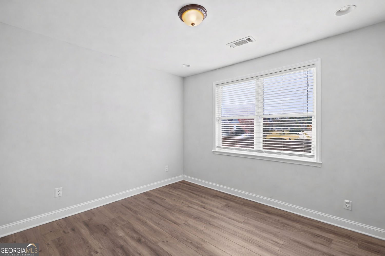 5545 Vickery Circle Cumming - Photo 13