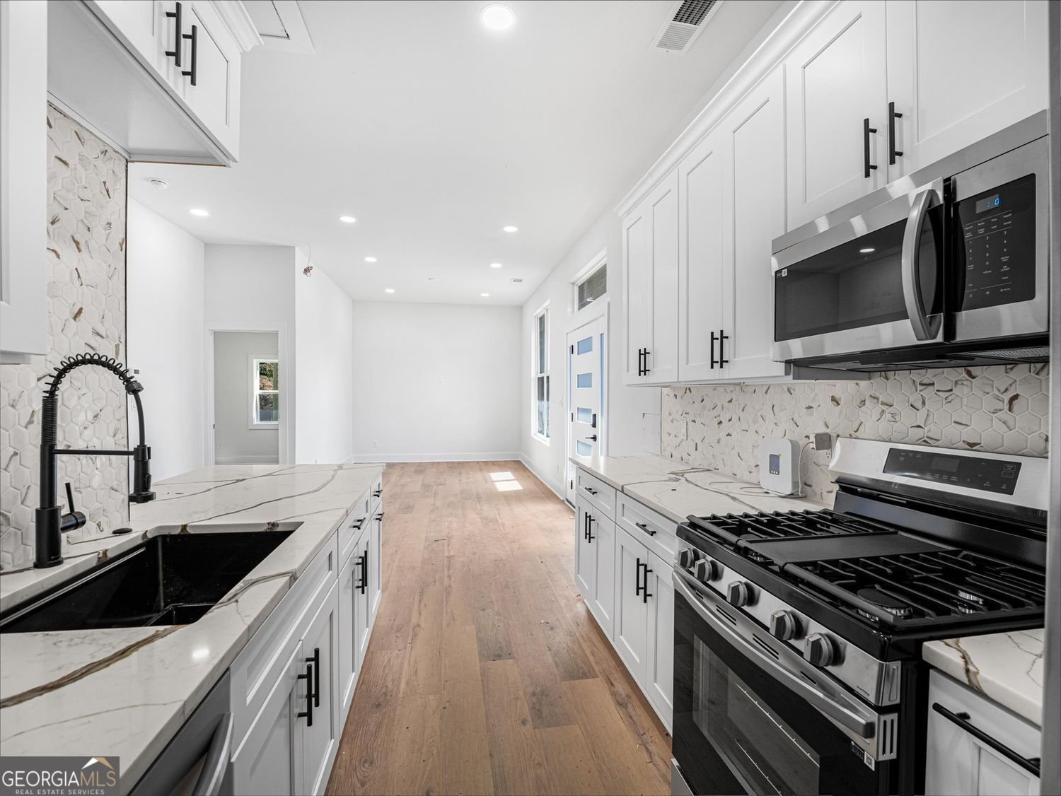 1571 Mary George Avenue Atlanta - Photo 18