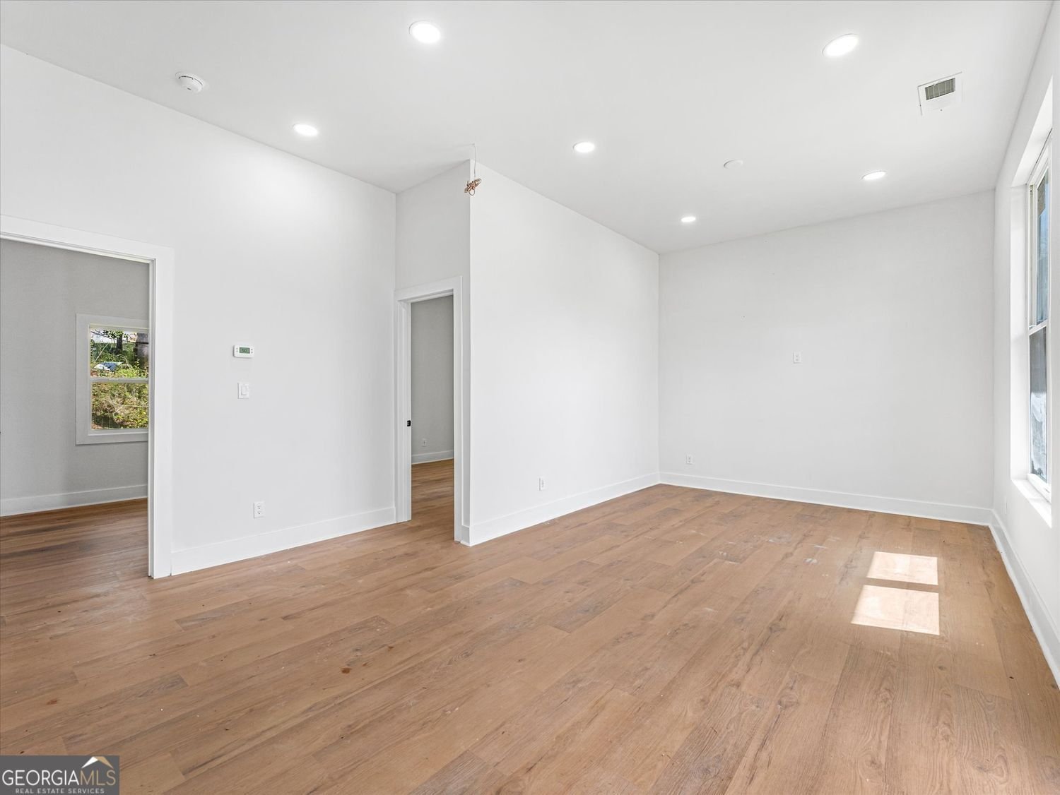 1571 Mary George Avenue Atlanta - Photo 6