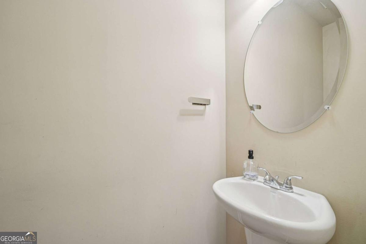 1519 Creek Bend Lane Lawrenceville - Photo 15