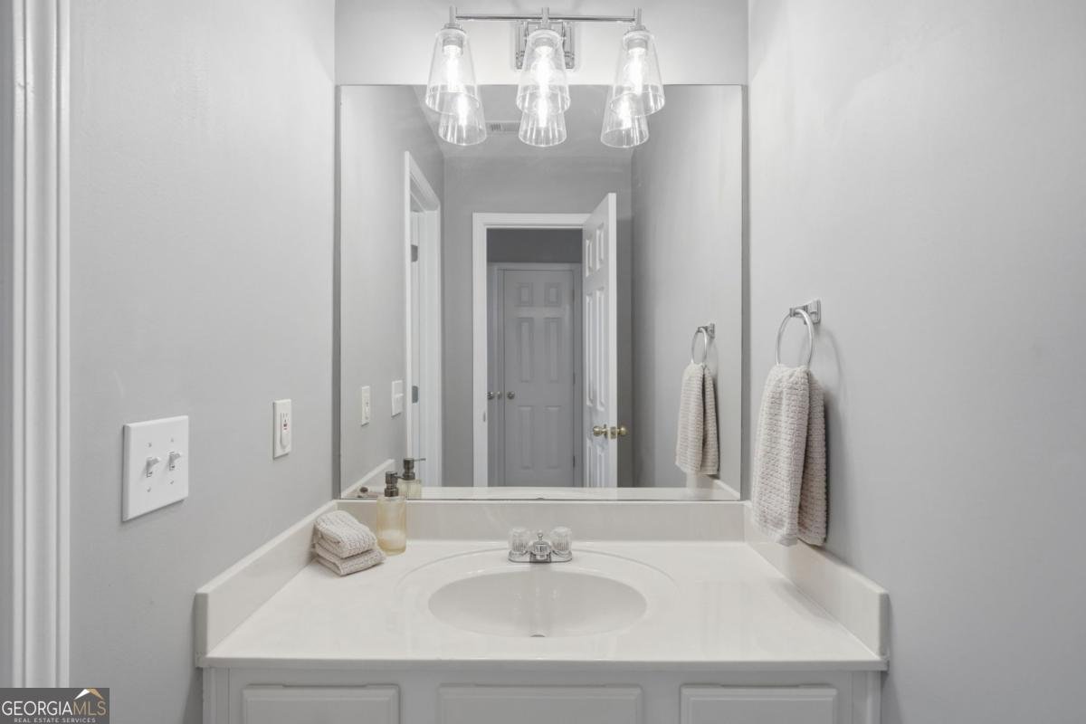 914 BridgeMill Avenue Canton - Photo 32