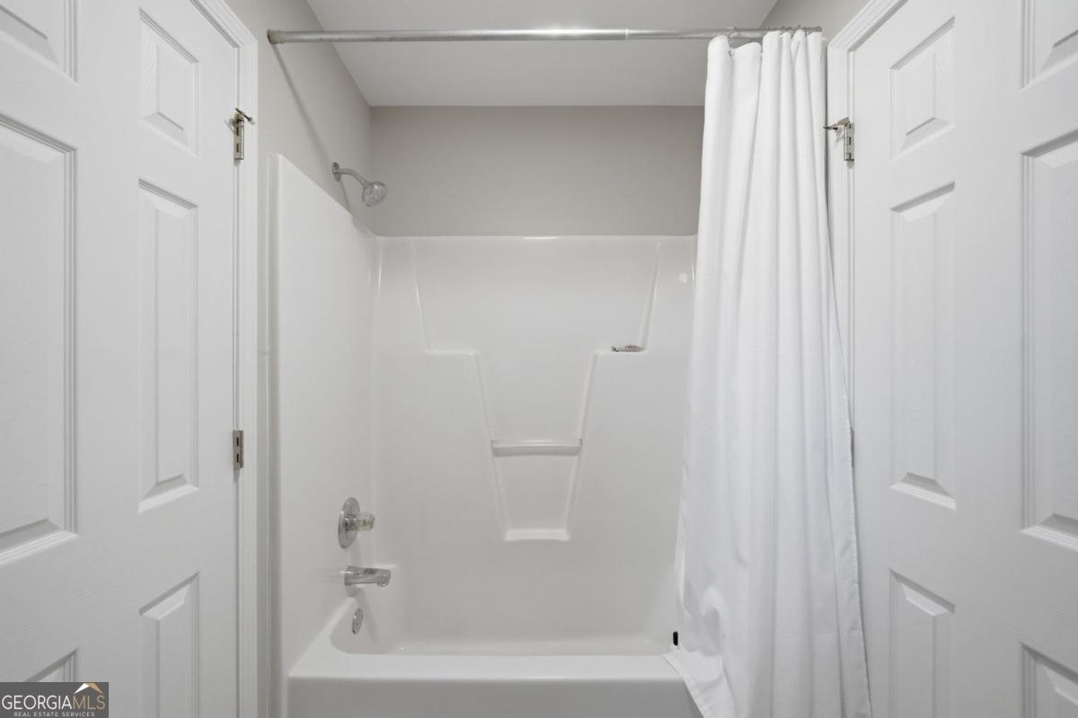 914 BridgeMill Avenue Canton - Photo 33