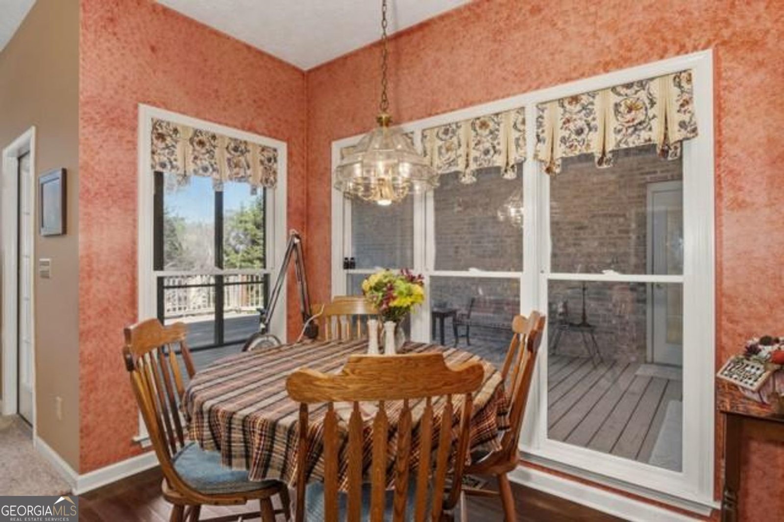 536 Peachtree Road Hoschton - Photo 9