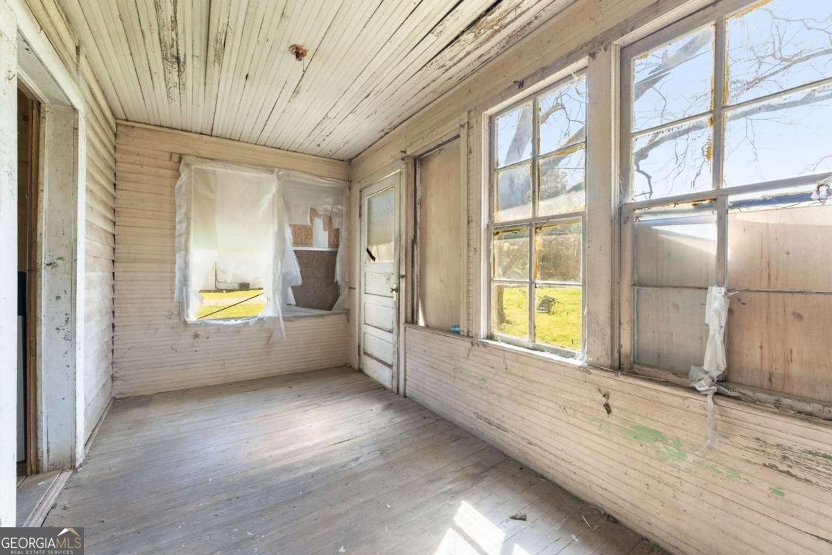 2001 Broad Street Statham - Photo 14