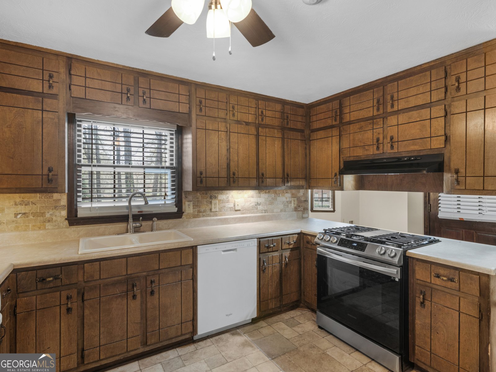 8662 Shore Drive Jonesboro - Photo 21