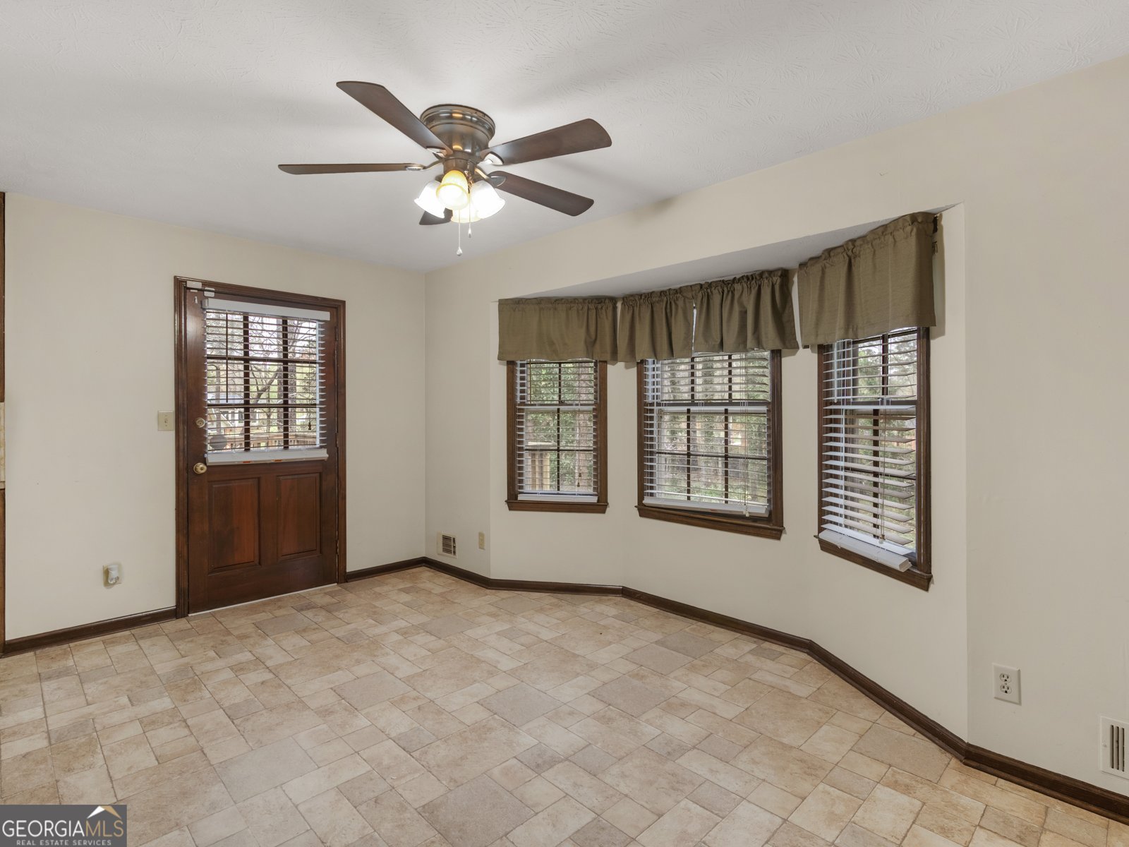 8662 Shore Drive Jonesboro - Photo 25