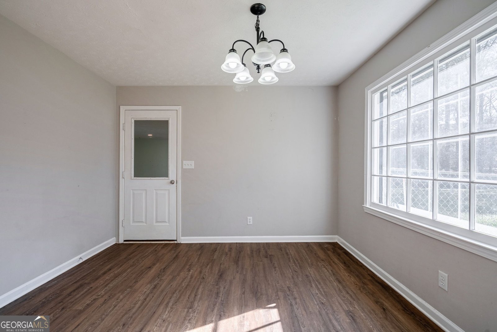 4284 Village Green Circle Conyers - Photo 16