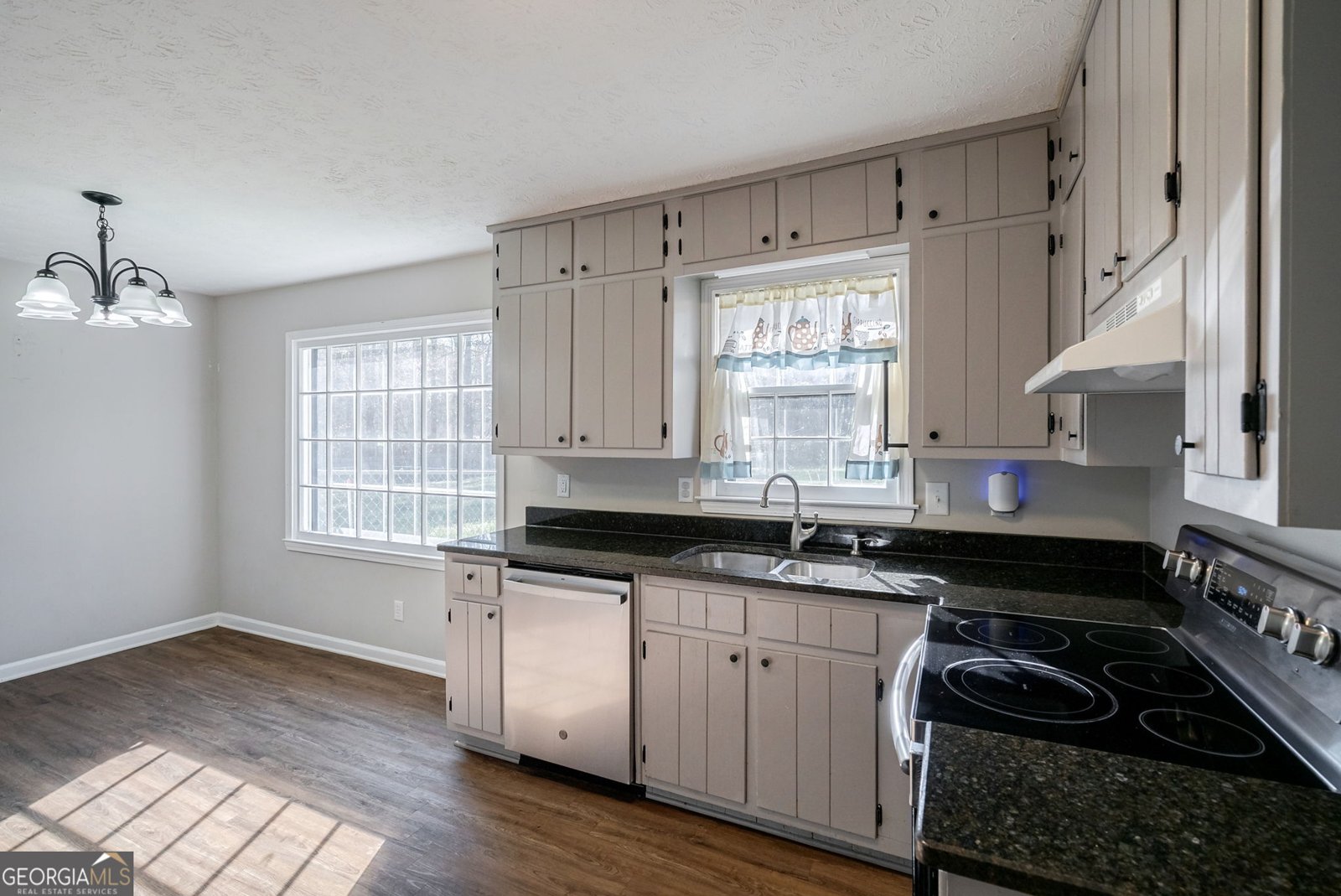 4284 Village Green Circle Conyers - Photo 19