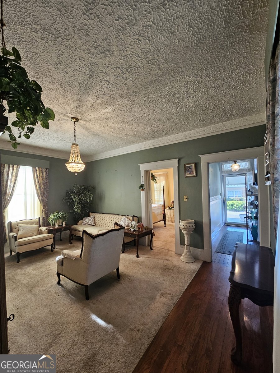 906 38th Street Savannah - Photo 13