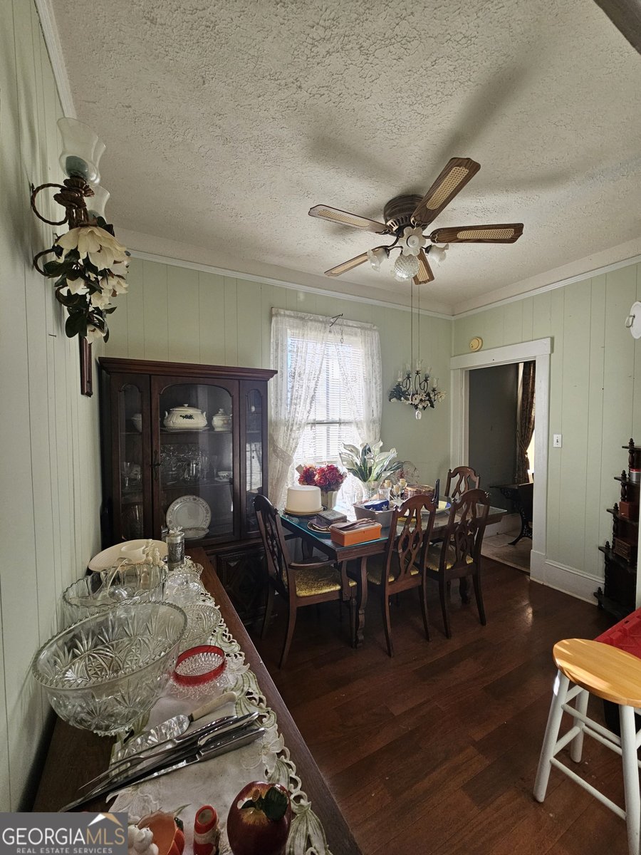 906 38th Street Savannah - Photo 17