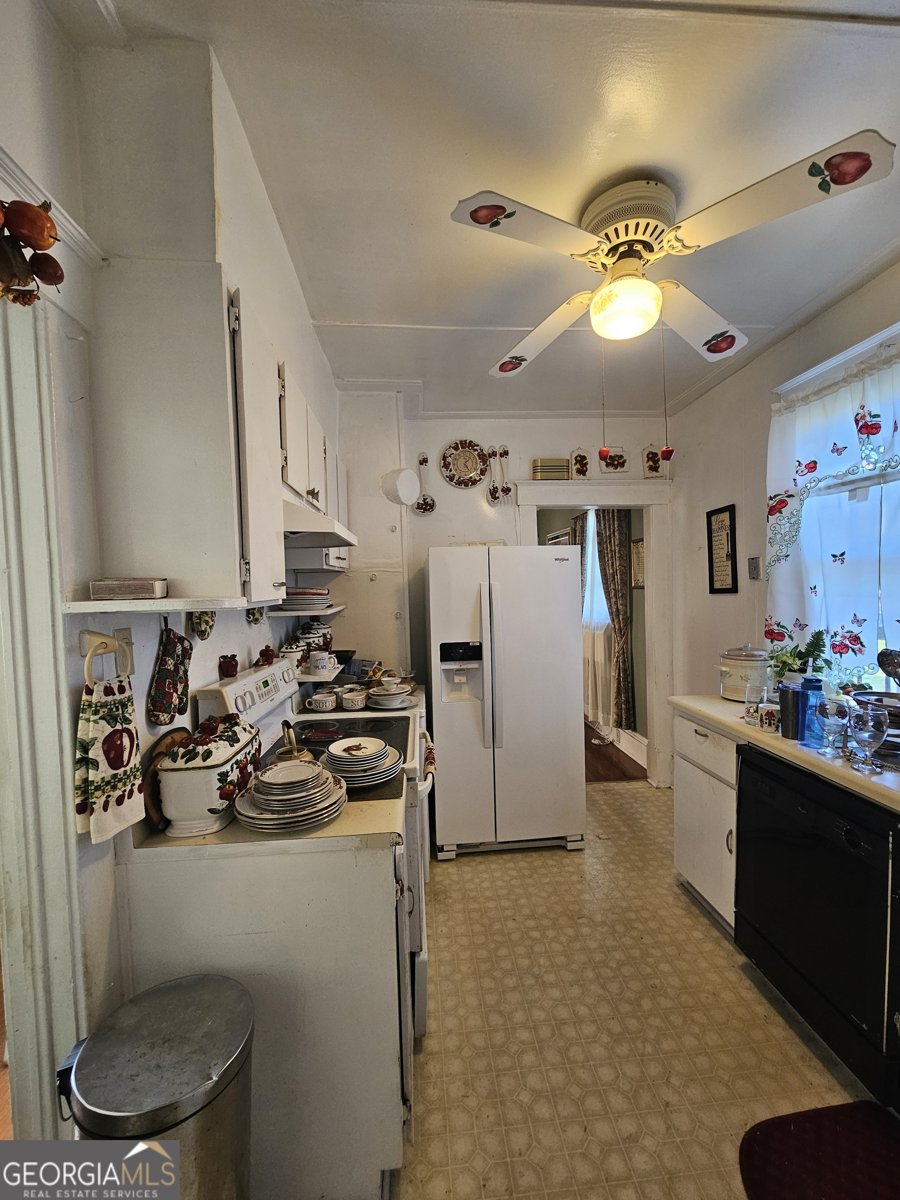 906 38th Street Savannah - Photo 19