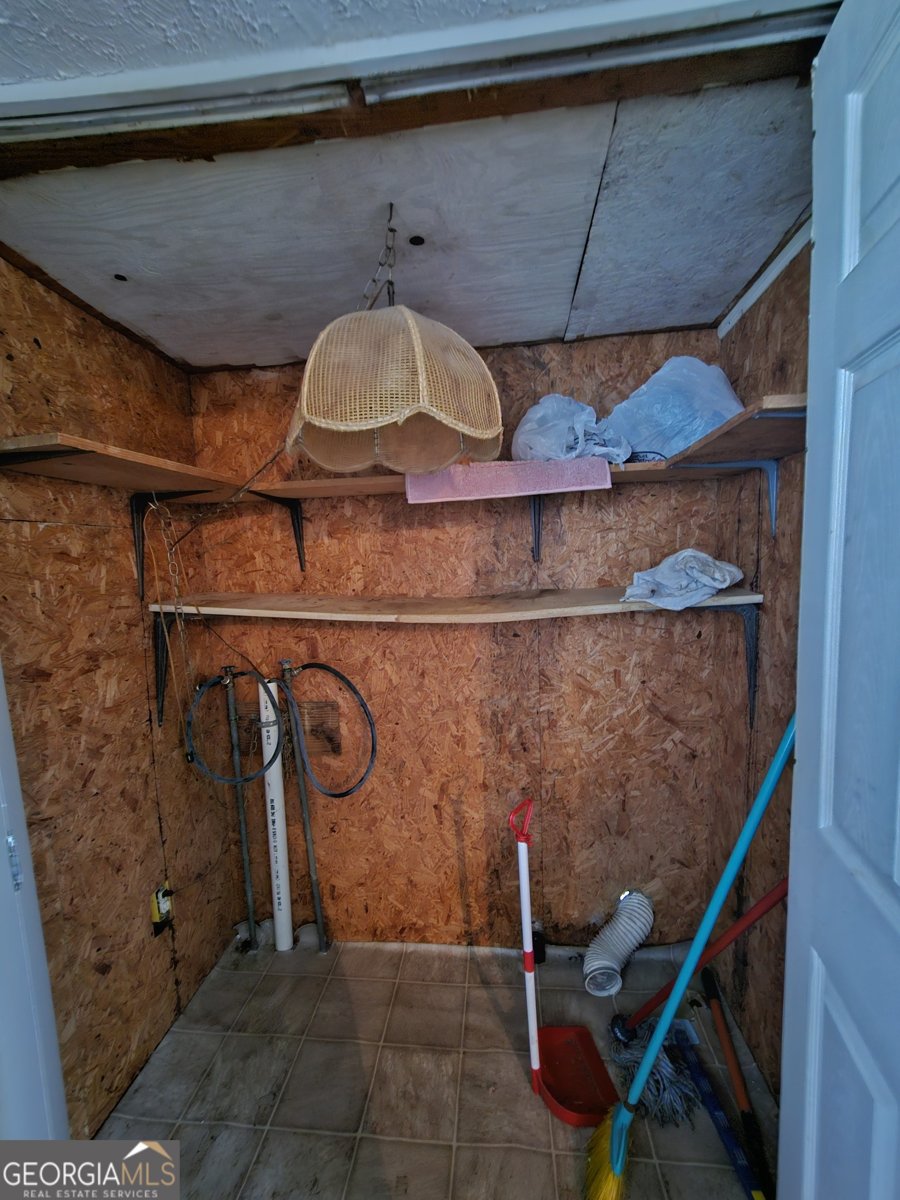 906 38th Street Savannah - Photo 29