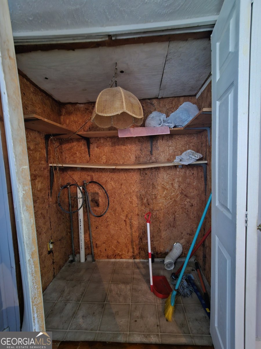 906 38th Street Savannah - Photo 30