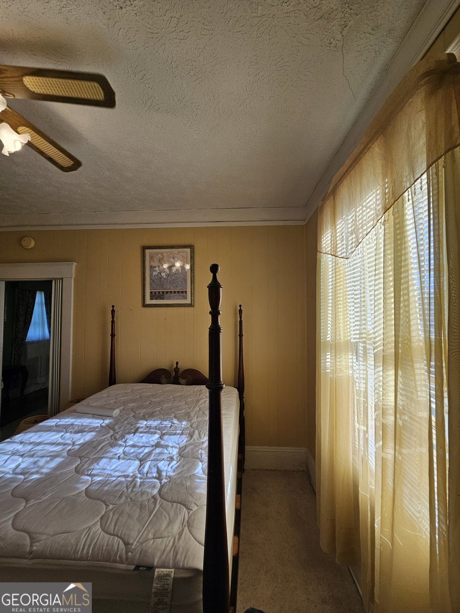 906 38th Street Savannah - Photo 32