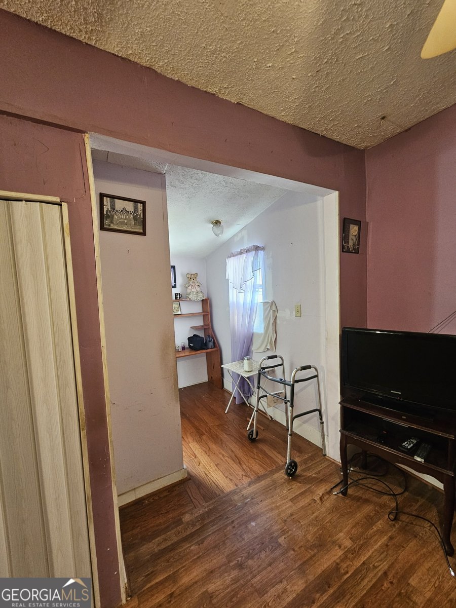 906 38th Street Savannah - Photo 40