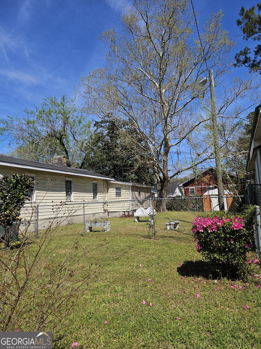 906 38th Street Savannah - Photo 7