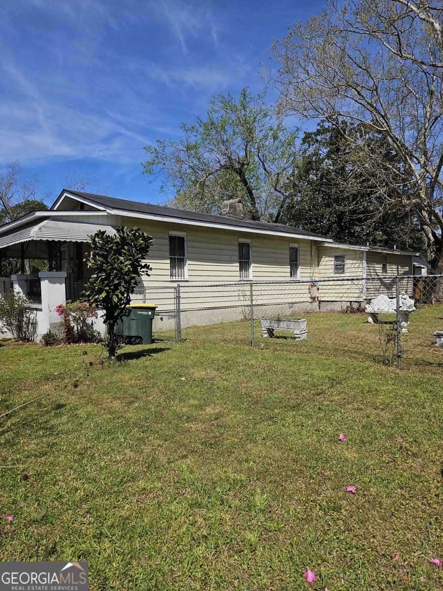 906 38th Street Savannah - Photo 8