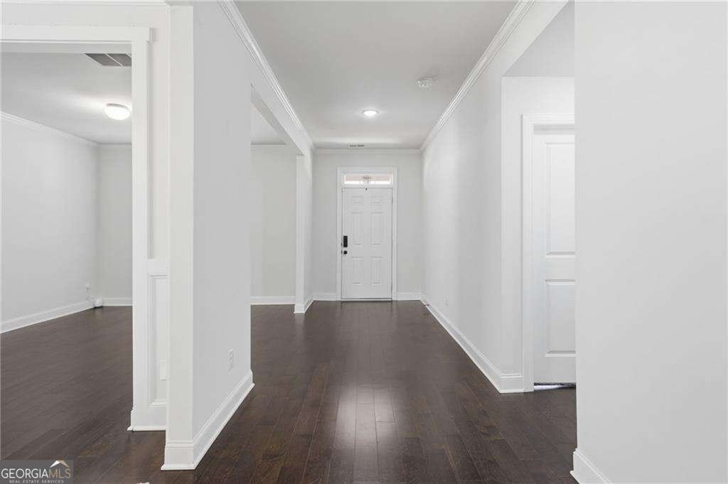 5560 Mirror Lake Drive Cumming - Photo 8