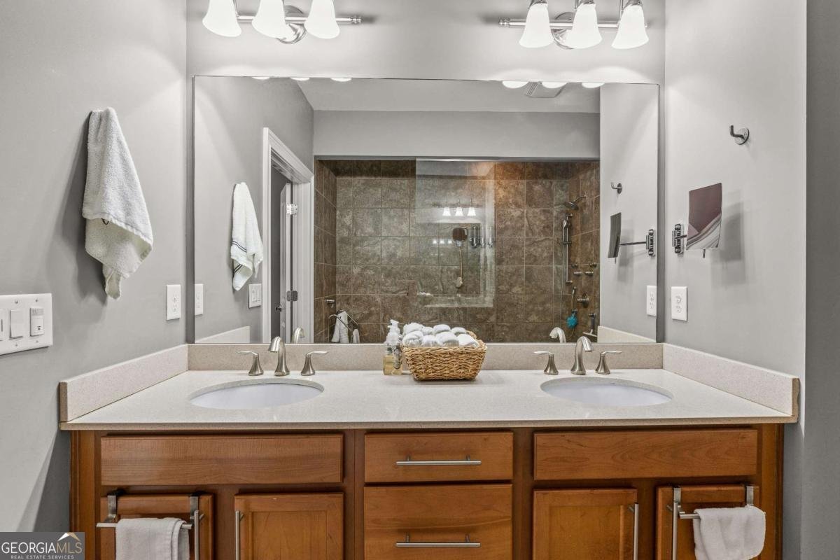 307 Alderwood Lane Sandy Springs - Photo 17