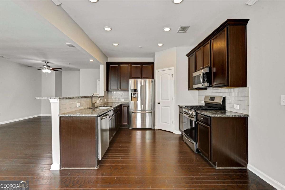 1237 Foxcroft Lane Cumming - Photo 16