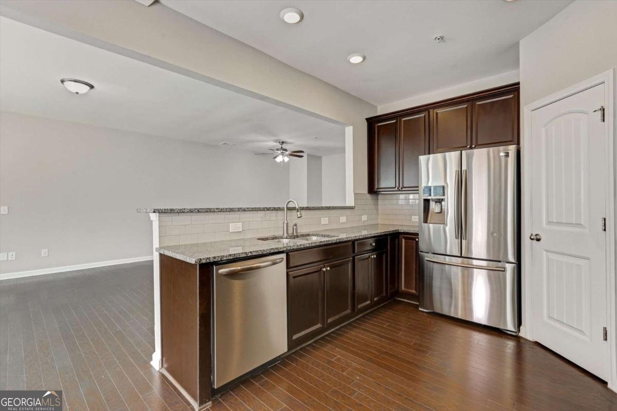 1237 Foxcroft Lane Cumming - Photo 17