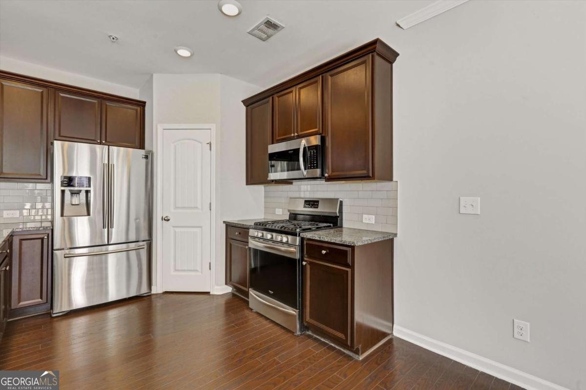 1237 Foxcroft Lane Cumming - Photo 18