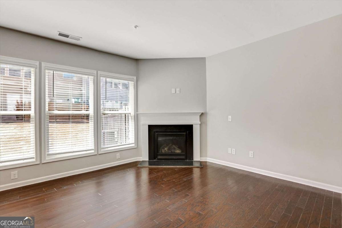 1237 Foxcroft Lane Cumming - Photo 9