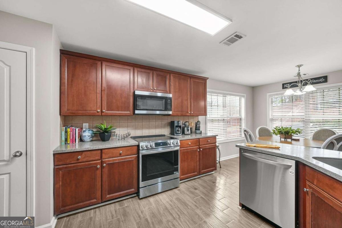 7886 Gossamer Drive Fairburn - Photo 16