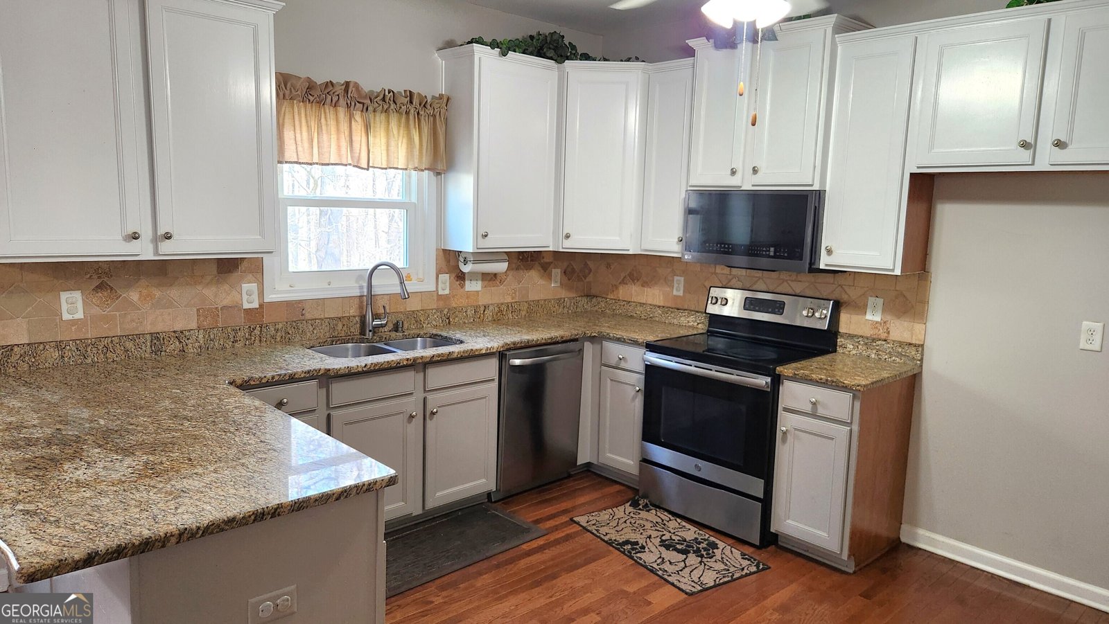 419 Long Shore Way Newnan - Photo 9