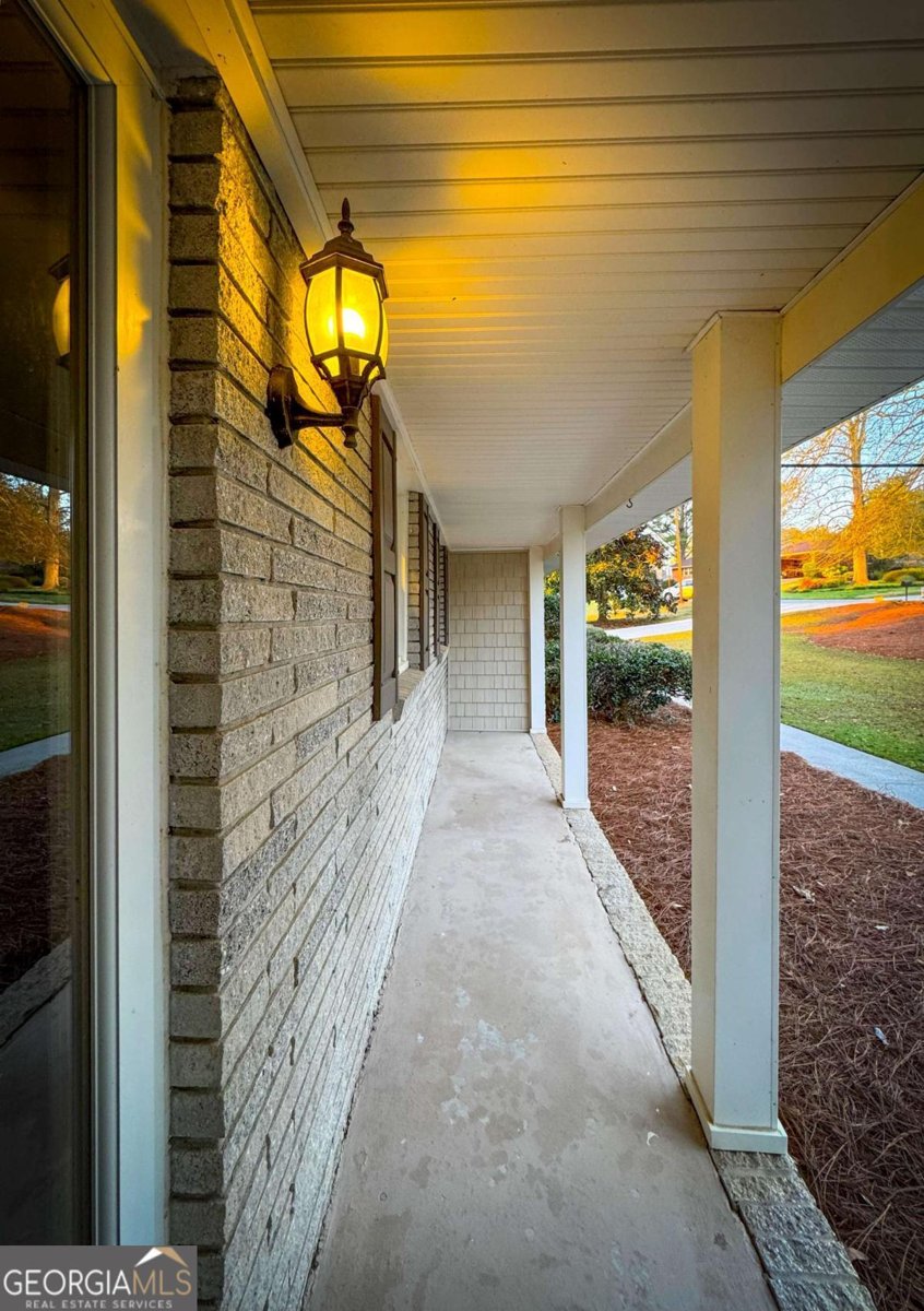 8774 Vansant Street Douglasville - Photo 7