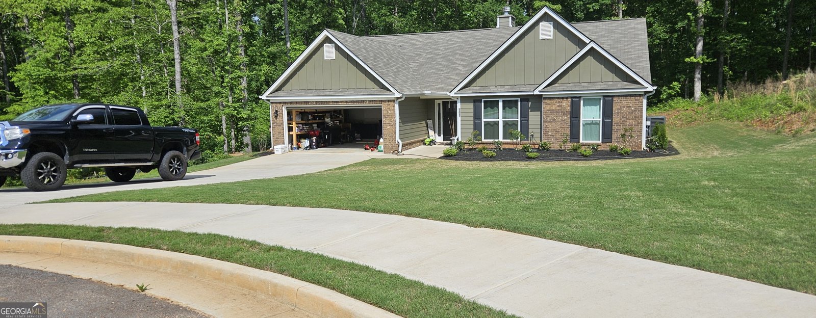 509 Kinsley Way Statham - Photo 1