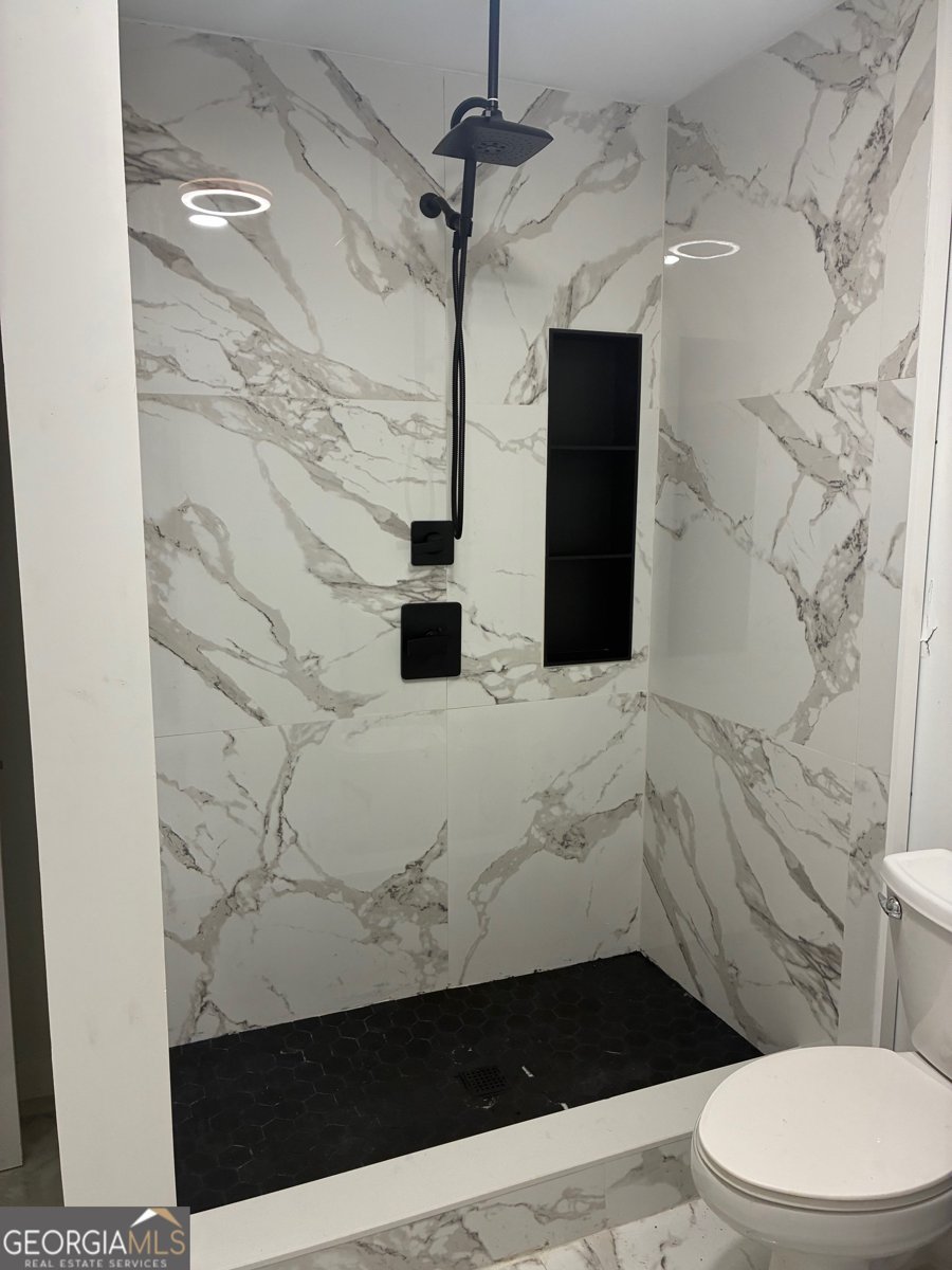 5310 Lyndale Circle Forest Park - Photo 8