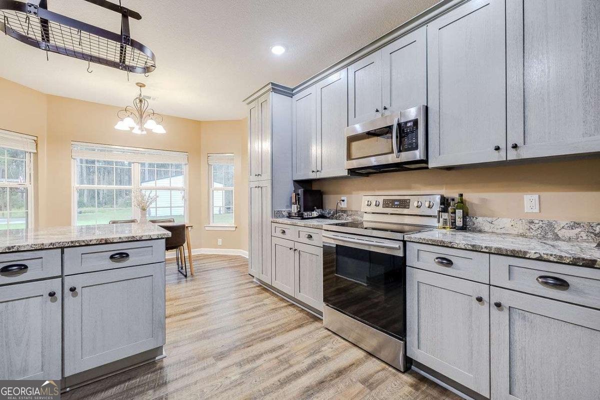 116 Penny Lane Guyton - Photo 10