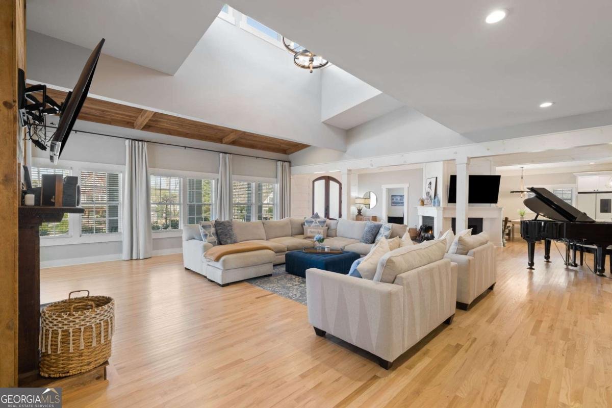 6044 Wade Orr Road Flowery Branch - Photo 12