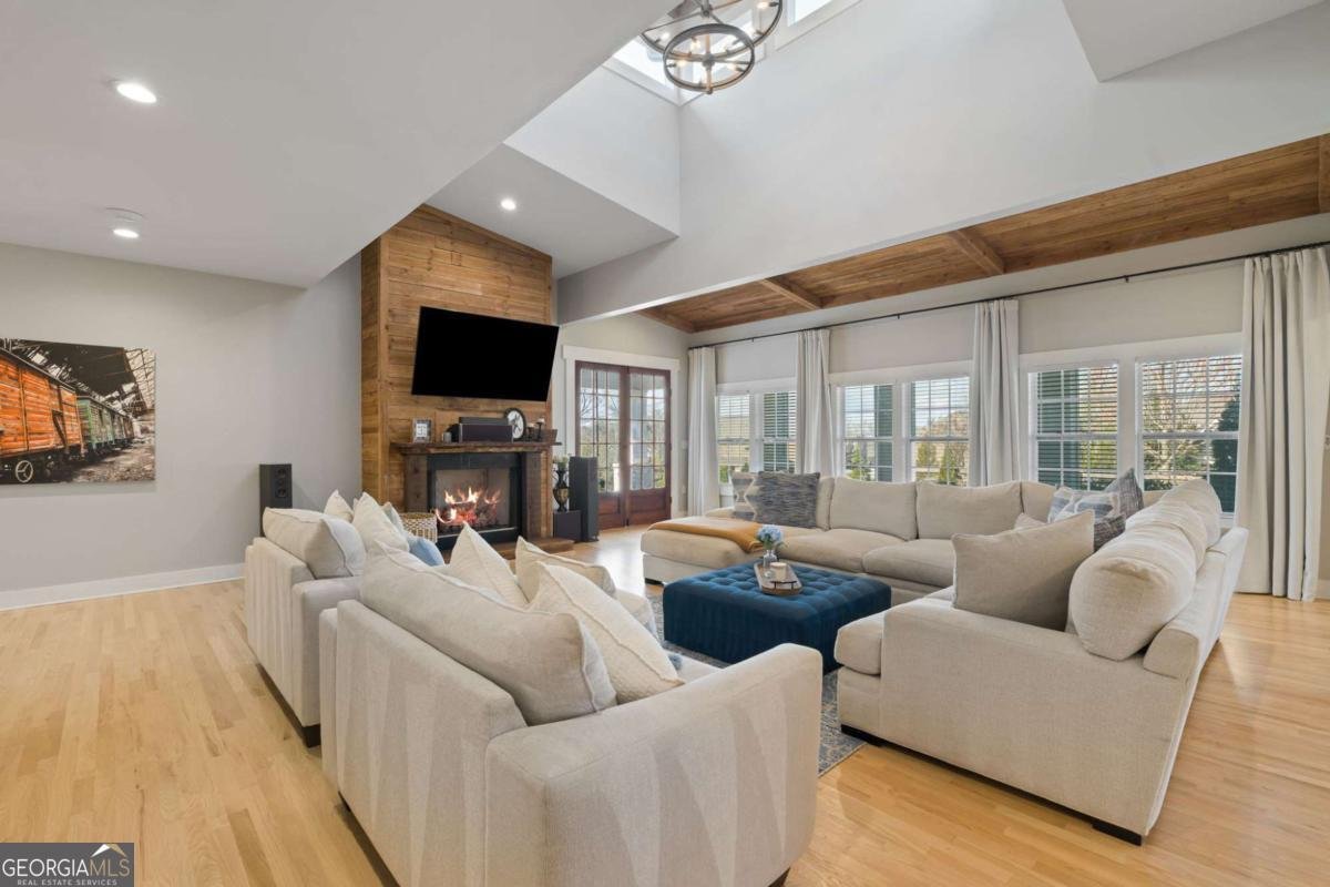 6044 Wade Orr Road Flowery Branch - Photo 14