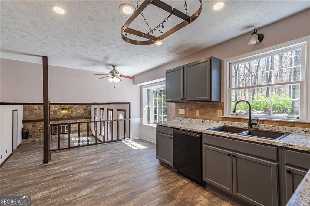 601 Raven Springs Trail Stone Mountain - Photo 16