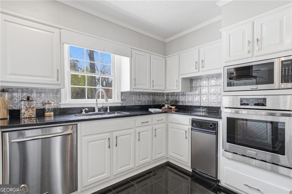 3922 Glen Meadow Drive Peachtree Corners - Photo 18