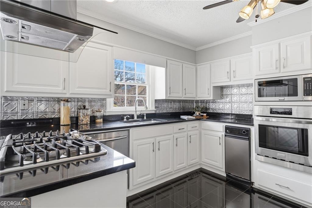 3922 Glen Meadow Drive Peachtree Corners - Photo 19