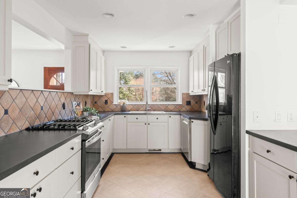 1962 Wellona Place Atlanta - Photo 14